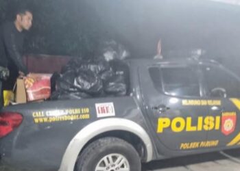 Polsek Parung Sita 1.134 Botol Miras Ilegal di Ciseeng Saat KRYD