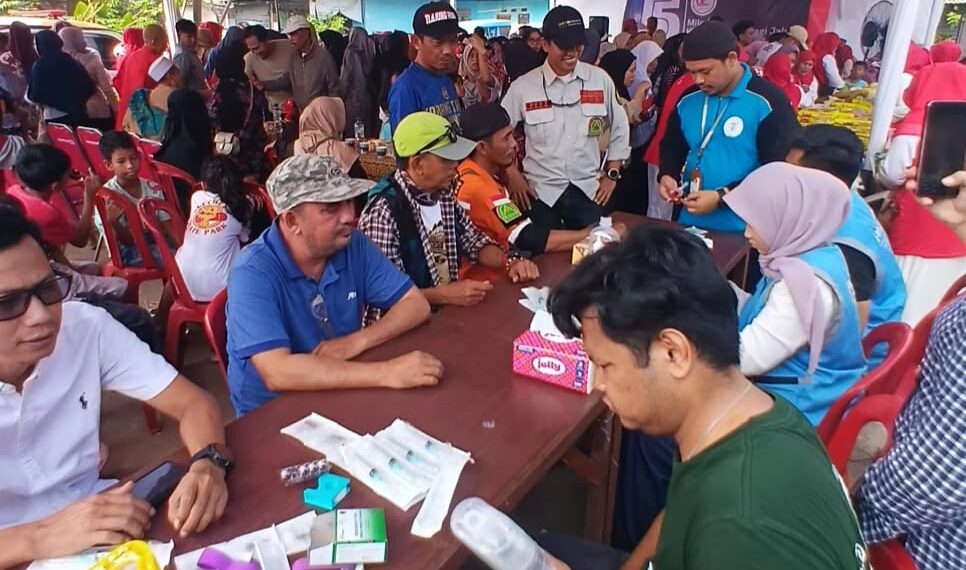 ‎Milad ke-5, Komunitas Berbagi Jalur Gelar Cek Kesehatan Gratis dan Tebus Murah Sembako