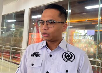KONI Apresiasi Srikandi yang Bentangkan Bendera Merah Putih Raksasa di Pakansari