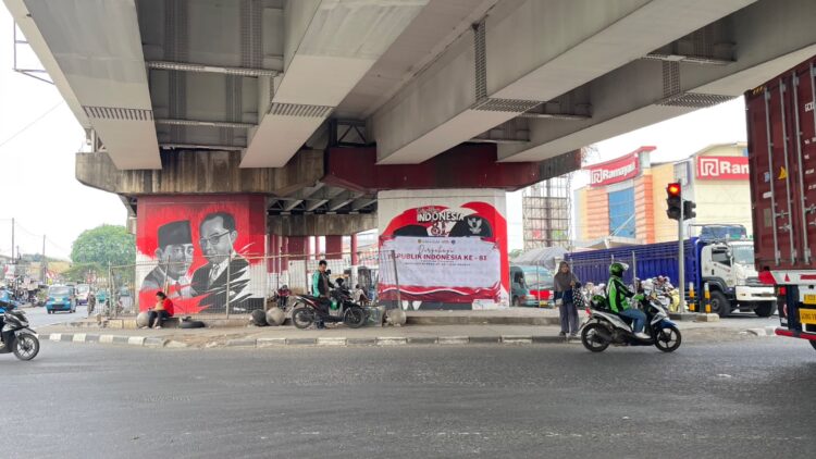 Dicoret OTK “Londo Ireng”, Mural Prabowo dan Rudy Susmanto di Cileungsi Ditutup Spanduk