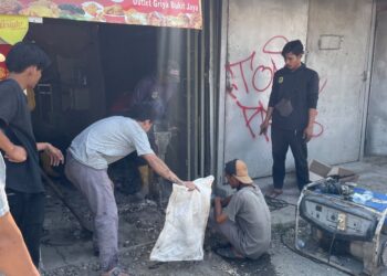 PKL GBJ Gelar Kerja Bakti, Normalisasi Saluran Air dan Urug Jalan