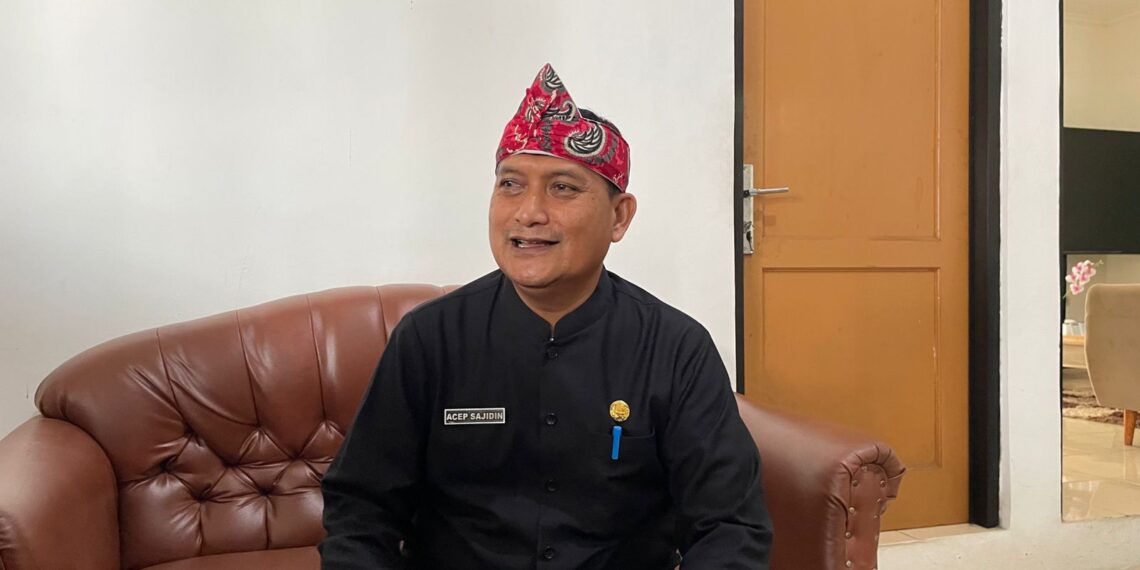 Sampah Menumpuk di Situ Citatah, Camat Cibinong Siapkan Langkah Bersih-Bersih