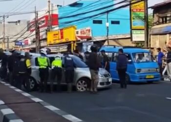 Human Error, Suzuki Swift Terguling di Jalan Raya Bogor-Jakarta Cibinong