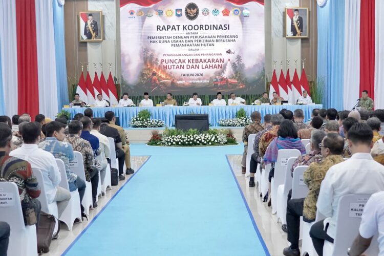 Menteri Nusron Peringatkan Pengusaha: Kebakaran Lahan Dapat Batalkan HGU