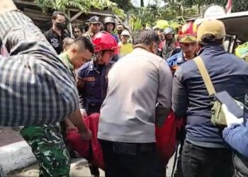 Perempuan Tanpa Identitas Ditemukan Tewas Mengapung di Sungai Jalan Raya Jakarta-Bogor