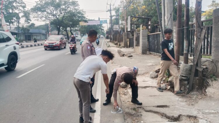 Polisi Ungkap Penemuan Ojol yang Tewas di Pinggir Jalan, Polisi: Kecelakaan Tunggal