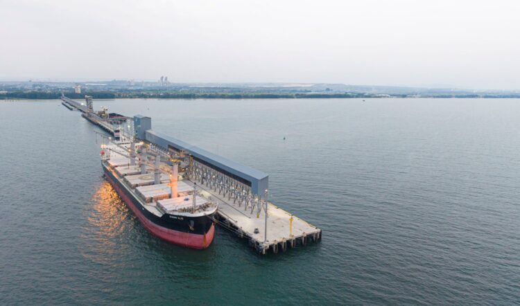 Solusi Bangun Indonesia Cetak Laba Rp278 Miliar & Reaktivasi Semen Kujang