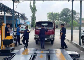 Uji KIR di Terminal Cileungsi, Dishub Bogor Tekankan Keselamatan Berkendara