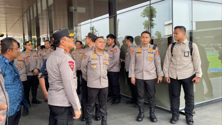 Tinjau SMA KTB Gunung Sindur, Wakapolri Pastikan Kesiapan Fasilitas dan Mutu Pendidikan