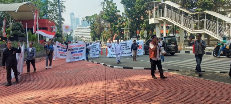 Gerudukkk KPK, PMBB : Jangan Biarkan Koruptor Bergentayangan di Bumi Tegar Beriman