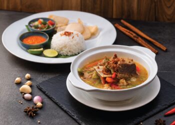 Nikmati Mangut Ikan Asap hingga Lodeh Salmon, Harris Café Sentul Luncurkan Menu Kuliner Khas Indonesia