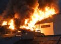 Dini Hari Mencekam di Megamendung! SDN Pasir Angin 1 dan Satu Rumah Warga Ludes Terbakar