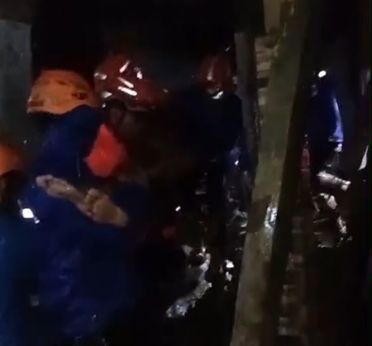 Rumah di Bojonggede Ambruk Usai Hujan Deras Disertai Angin Kencang, Tiga Orang Tertimpa