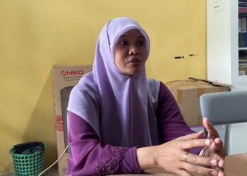 Bertahap Sejak 2023, SMPN 4 Gunung Putri Miliki 10 Smartboard