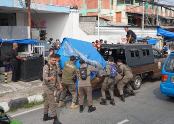 Satpol PP Kabupaten Bogor Tertibkan 10 PKL di Ciawi, Barang Pedagang Diamankan
